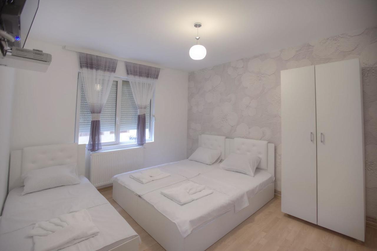 Guest House Prishtine Ngoại thất bức ảnh
