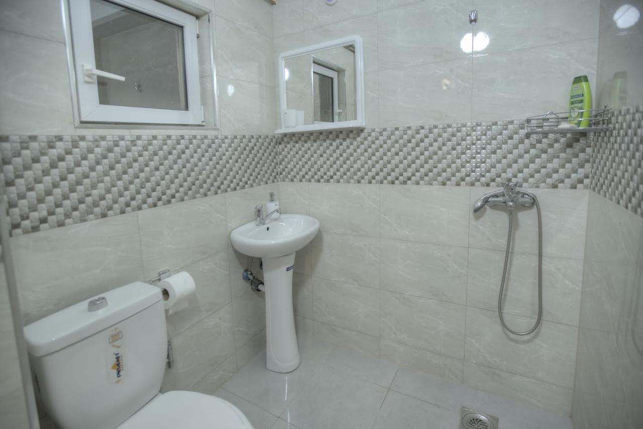 Guest House Prishtine Ngoại thất bức ảnh