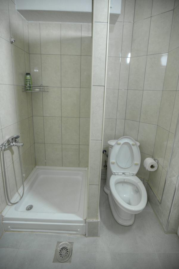 Guest House Prishtine Ngoại thất bức ảnh